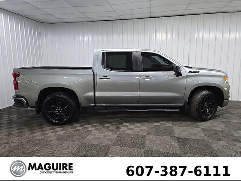 Used 2023 Chevrolet Silverado 1500 RST AWD/4WD image 2