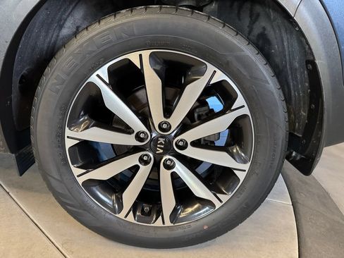 Used 2019 Kia Sportage EX AWD/4WD image 24