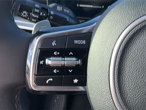 Certified 2025 Kia Sorento EX w/ EX Panoramic Sunroof Package image 33