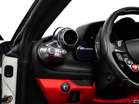 Used 2021 Ferrari F8 Tributo RWD image 38