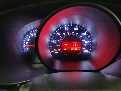 Used 2018 Kia Soul + FWD image 23