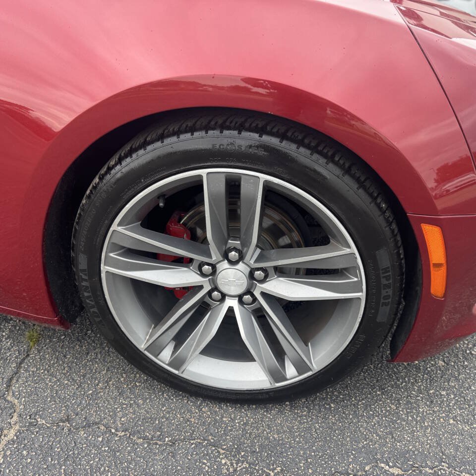 Used 2016 Chevrolet Camaro LT w/ RS Package RWD image 12