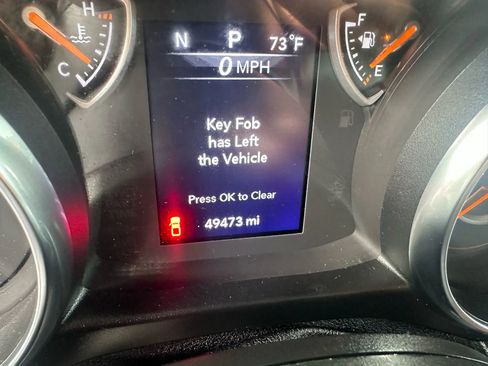 Used 2021 Jeep Gladiator Sport image 7