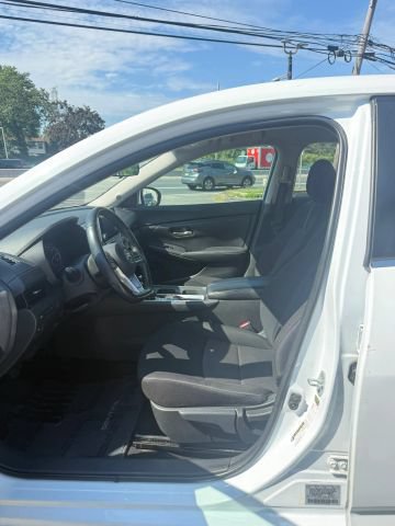 Used 2023 Nissan Sentra SV FWD image 15