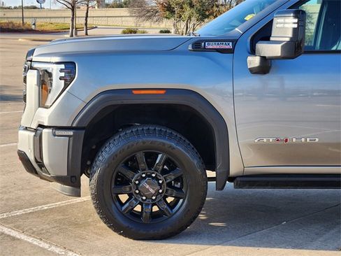 Used 2024 GMC Sierra 2500 AT4 w/ AT4 Premium Plus Package image 8