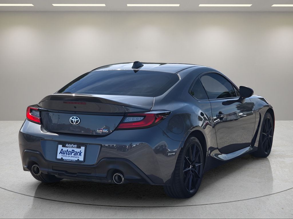 Used 2023 Toyota GR86 Premium w/ ALL Weather Mat Package (TMS) RWD image 8