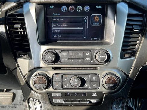 Used 2020 Chevrolet Suburban LT image 16