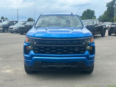 Used 2022 Chevrolet Silverado 1500 Custom AWD/4WD image 2