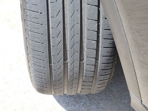 Used 2022 Mercedes-Benz GLC 300 image 2