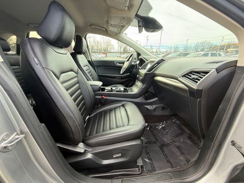 Used 2020 Ford Edge SEL w/ Convenience Package image 26