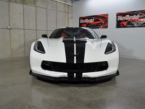 Used 2019 Chevrolet Corvette Z06 image 3