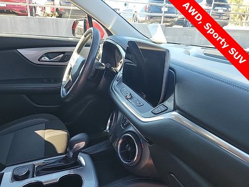 Used 2023 Chevrolet Blazer LT image 41