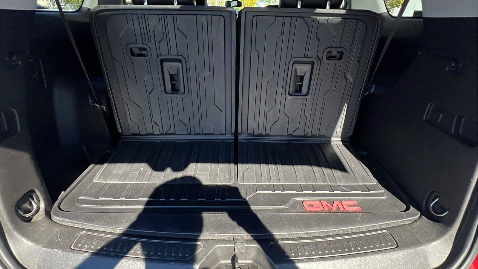 Used 2019 GMC Acadia SLT AWD/4WD image 17