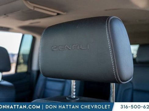 Used 2019 GMC Yukon XL Denali w/ Open Road Package image 22