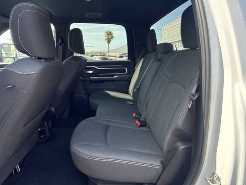 Certified 2025 RAM 2500 Big Horn AWD/4WD image 17