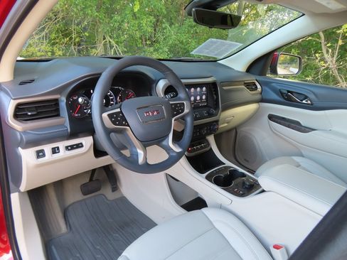 Used 2023 GMC Acadia Denali w/ Denali Ultimate Package image 30