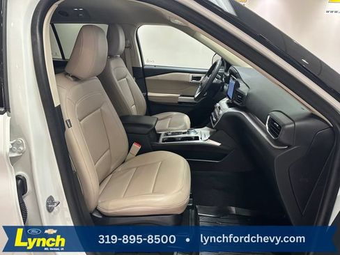 Used 2024 Ford Explorer XLT w/ Equipment Group 202A AWD/4WD image 7