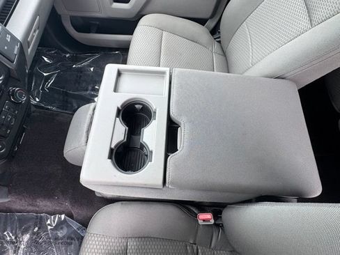 Used 2015 Ford F150 XLT w/ Equipment Group 302A Luxury AWD/4WD image 21