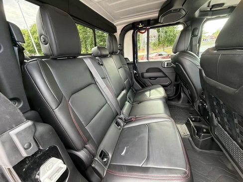 Used 2023 Jeep Gladiator Rubicon w/ LED Lighting Group AWD/4WD image 27