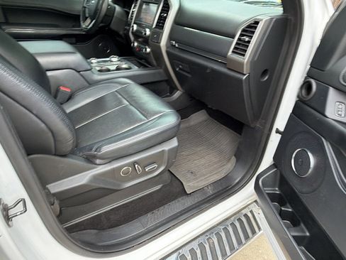 Used 2019 Ford Expedition XLT w/ Equipment Group 202A image 20