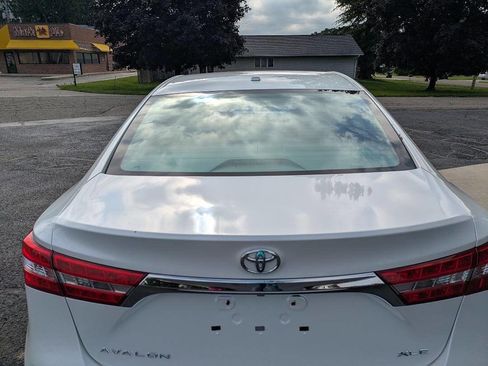 Used 2015 Toyota Avalon XLE Touring FWD image 8