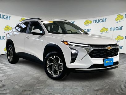 Used 2025 Chevrolet Trax LT w/ LT Convenience Package