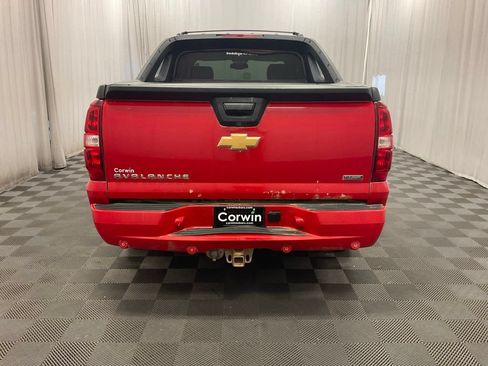 Used 2012 Chevrolet Avalanche LTZ AWD/4WD image 3