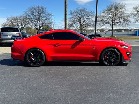 Used 2022 Ford Mustang Shelby GT500 w/ Technology Package image 2