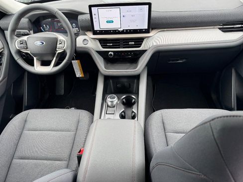 New 2026 Ford Explorer Active AWD/4WD image 8