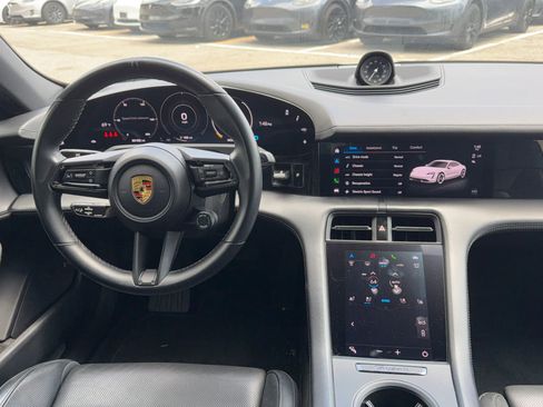 Used 2021 Porsche Taycan 4S AWD/4WD image 10