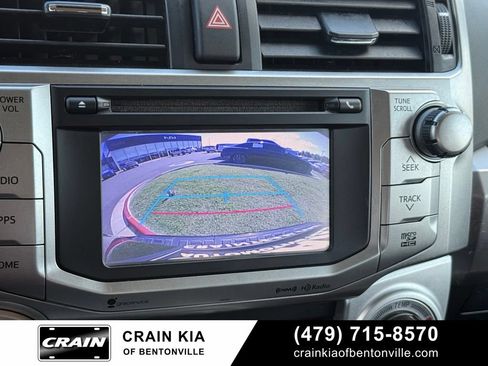Used 2017 Toyota 4Runner SR5 AWD/4WD image 16