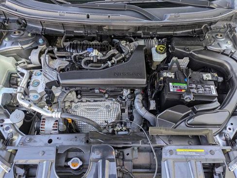Used 2020 Nissan Rogue S image 23