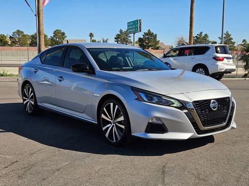 Used 2020 Nissan Altima 2.5 SR FWD image 5