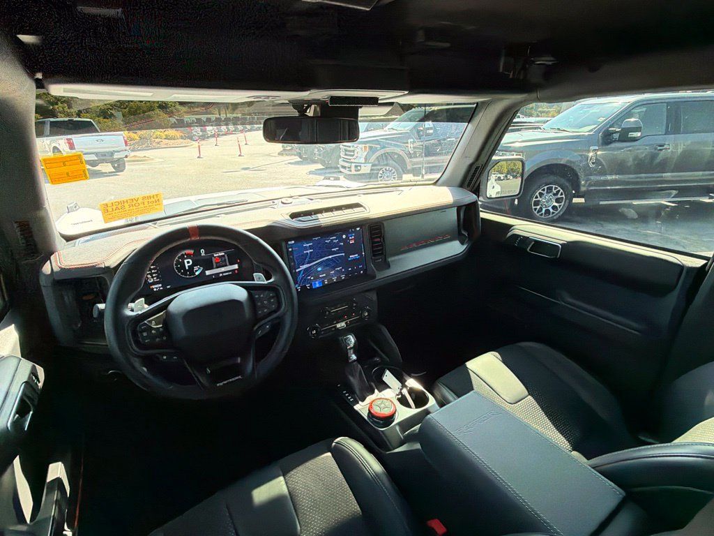 Used 2025 Ford Bronco Raptor AWD/4WD image 18