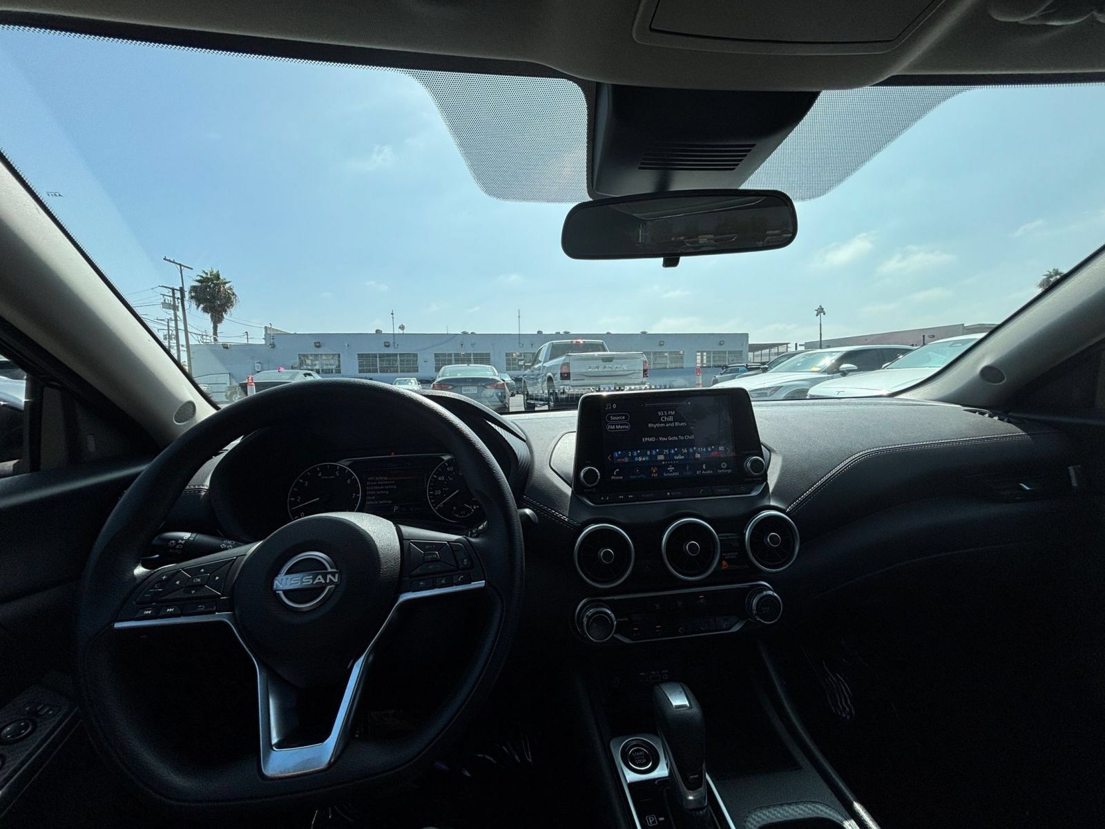 Used 2025 Nissan Sentra SV FWD image 32