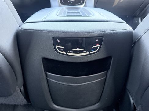 Used 2020 Cadillac Escalade ESV 2WD image 42