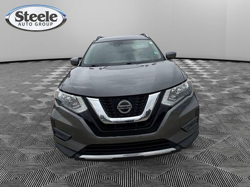Used 2019 Nissan Rogue S w/ Special Edition Package FWD image 8