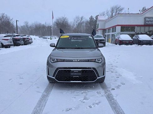Certified 2023 Kia Soul LX w/ LX Technology Package image 3