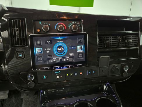 New 2025 GMC Savana 2500 w/ Driver Convenience Package image 23