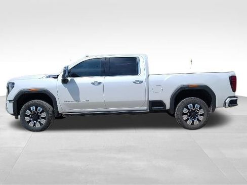 Used 2025 GMC Sierra 2500 Denali w/ Denali Reserve Package AWD/4WD image 6