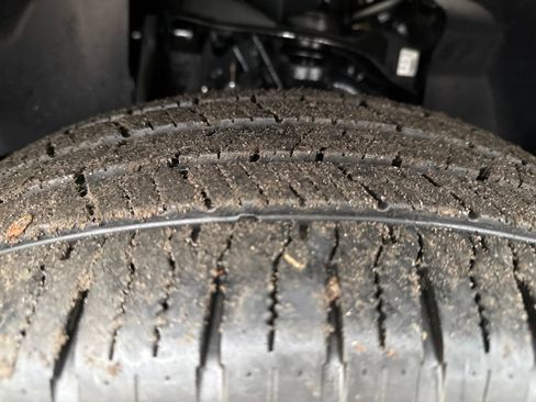 Used 2025 Nissan Frontier S image 28