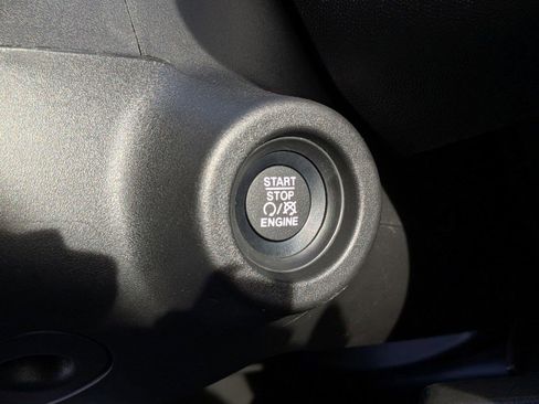 New 2025 RAM ProMaster 1500 w/ Premium Convenience Group image 19