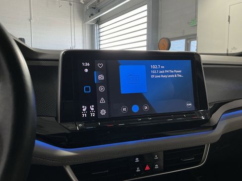 Used 2024 Volkswagen Atlas Cross Sport SEL Premium R-Line image 19