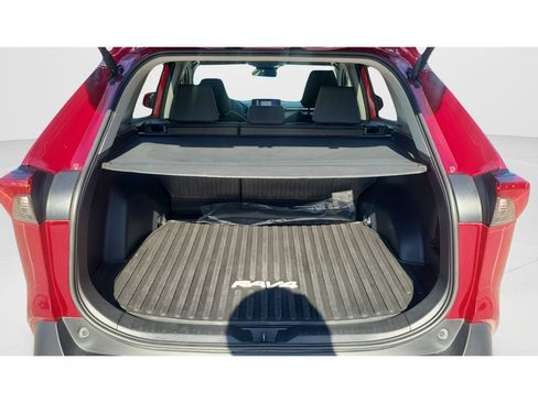 Certified 2025 Toyota RAV4 XLE w/ Convenience Package AWD/4WD image 9