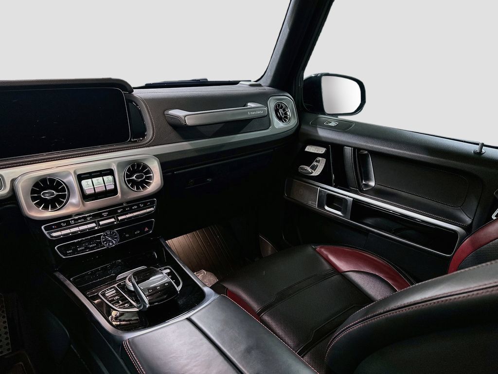 Certified 2021 Mercedes-Benz G 63 AMG 4MATIC w/ G Manufaktur Interior Package image 24