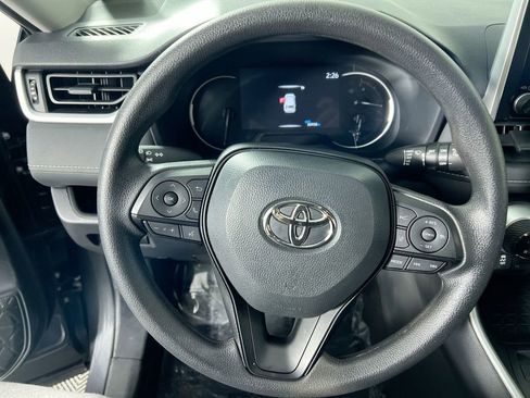 Used 2025 Toyota RAV4 XLE image 14