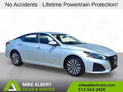 Used 2023 Nissan Altima 2.5 SV w/ SV Premium Package