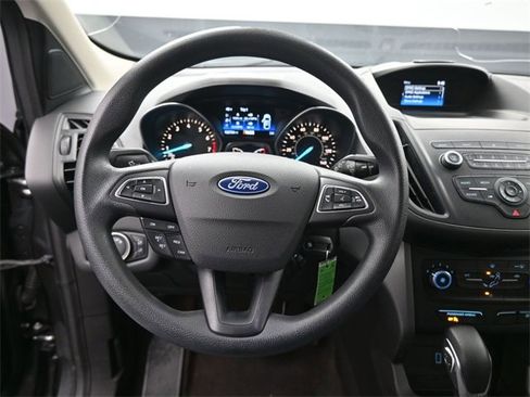 Used 2019 Ford Escape S image 7