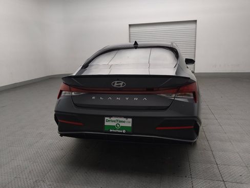 Used 2025 Hyundai Elantra Sport FWD image 7