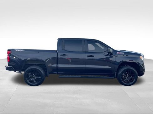 Used 2022 Chevrolet Silverado 1500 LT Trail Boss w/ LT Trail Boss Premium Package AWD/4WD image 9